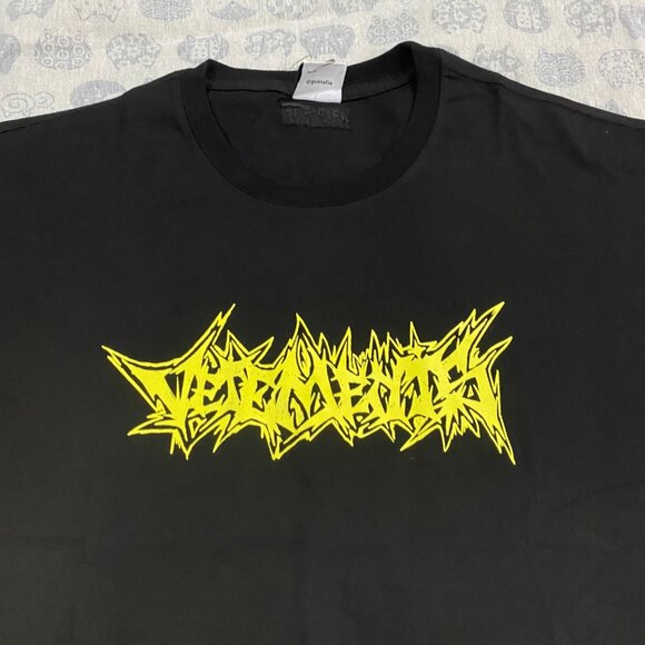 Vetements Living Legend Black T-Shirt - Picture 3 of 10